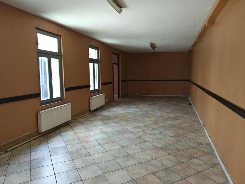 Großes Büro zentral gelegen mit vielen Möglichkeiten