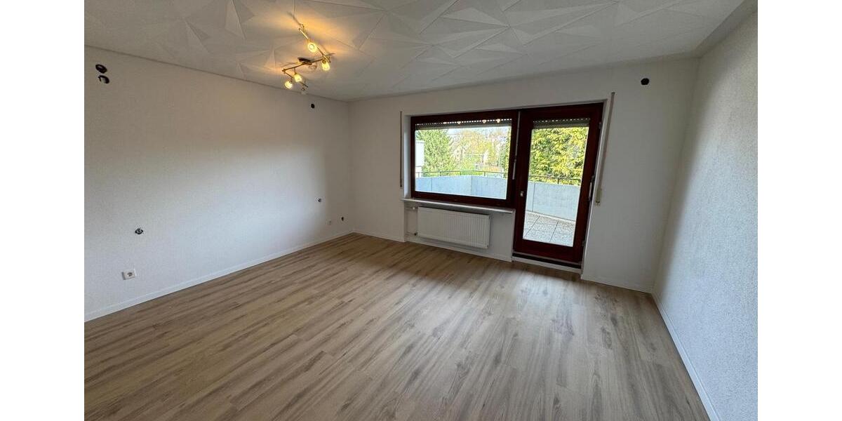 Erdgeschoßwohnung Leingarten - 3.5 Zimmer, 130 m&sup2;, 1.290&euro; | Angebot:26045322