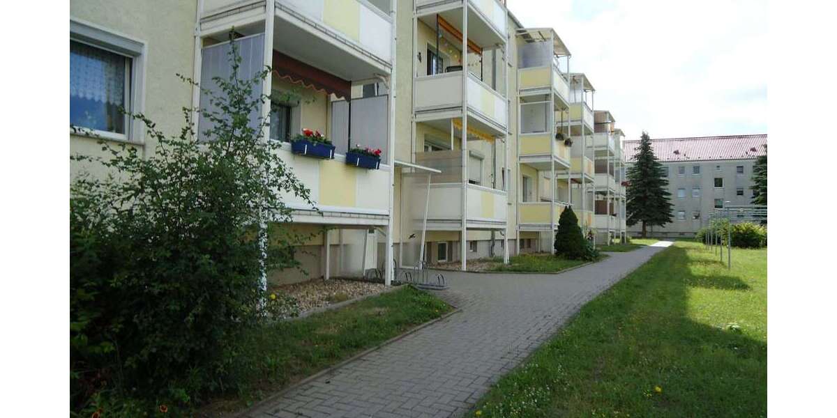 Etagenwohnung Calbe - 3 Zimmer, 60 m&sup2;, 350&euro; | Angebot:24178636