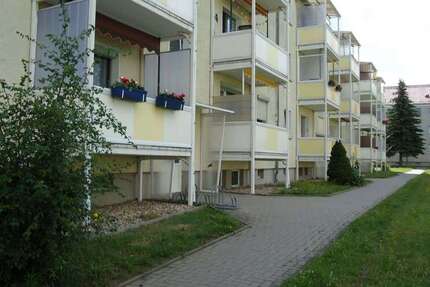 Wohnung Calbe - 3 Zimmer, 60 m&sup2;, 350&euro; | Angebot:24178636