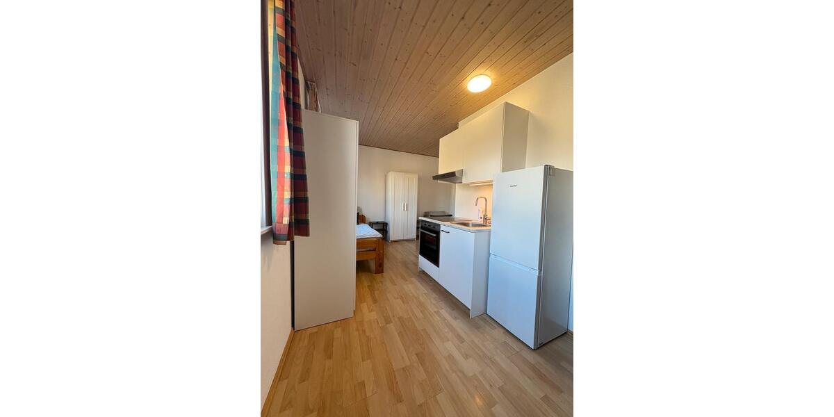 Wohnen auf Zeit Sindelfingen Darmsheim - 20 Zimmer, 400 m&sup2;, 25&euro; | Angebot:19911746