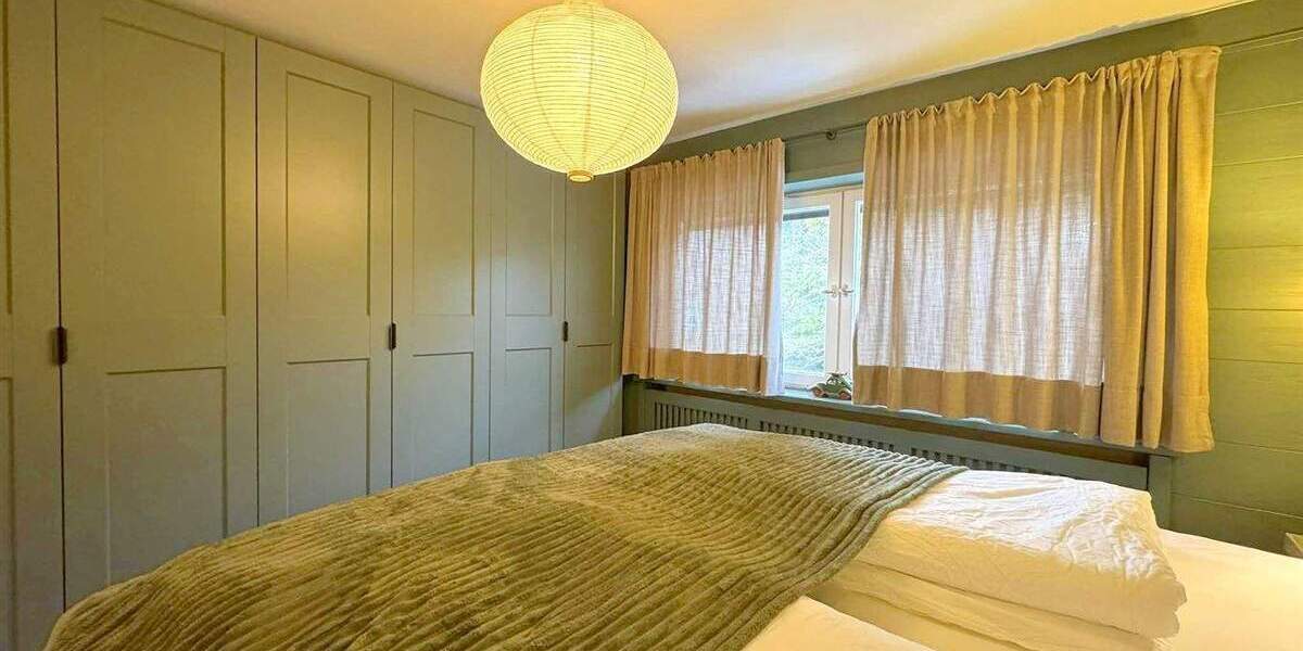 2-Zimmer-Eck-Wohnung ca. 48 m², 1. OG, voll möbliert, EBK neu, Keller - befristet auf 1 Jahr 2 zimmer