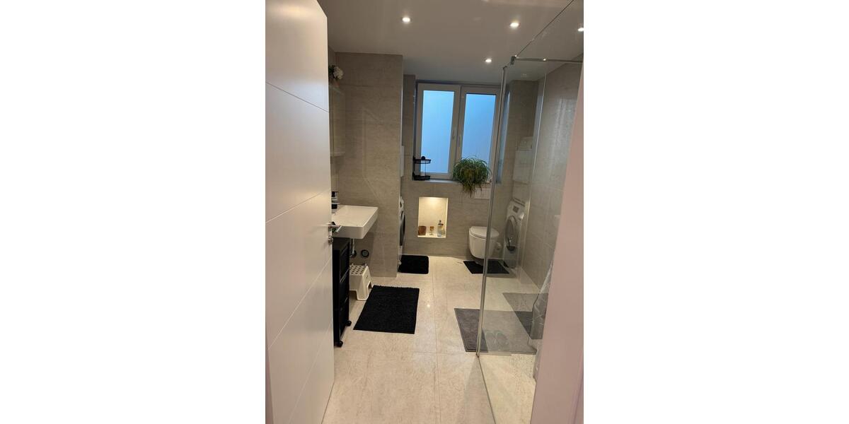 Etagenwohnung Erftstadt - 4 Zimmer, 94 m&sup2;, 1.600&euro; | Angebot:24772491