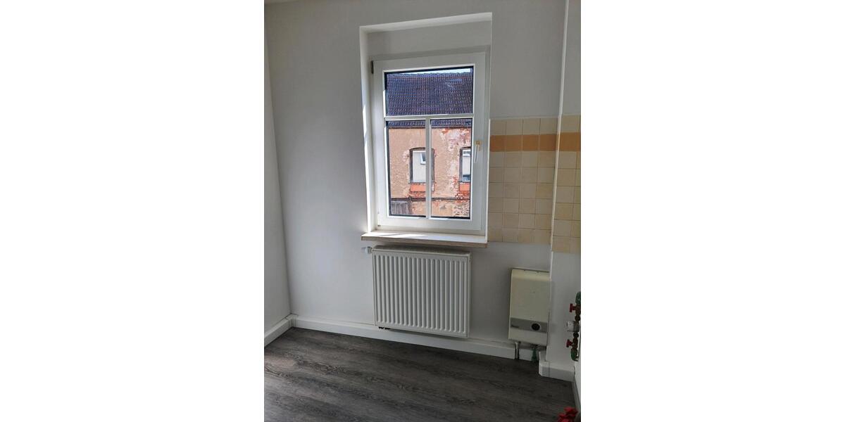 Etagenwohnung Weida - 1 Zimmer, 62 m&sup2;, 300&euro; | Angebot:26286391