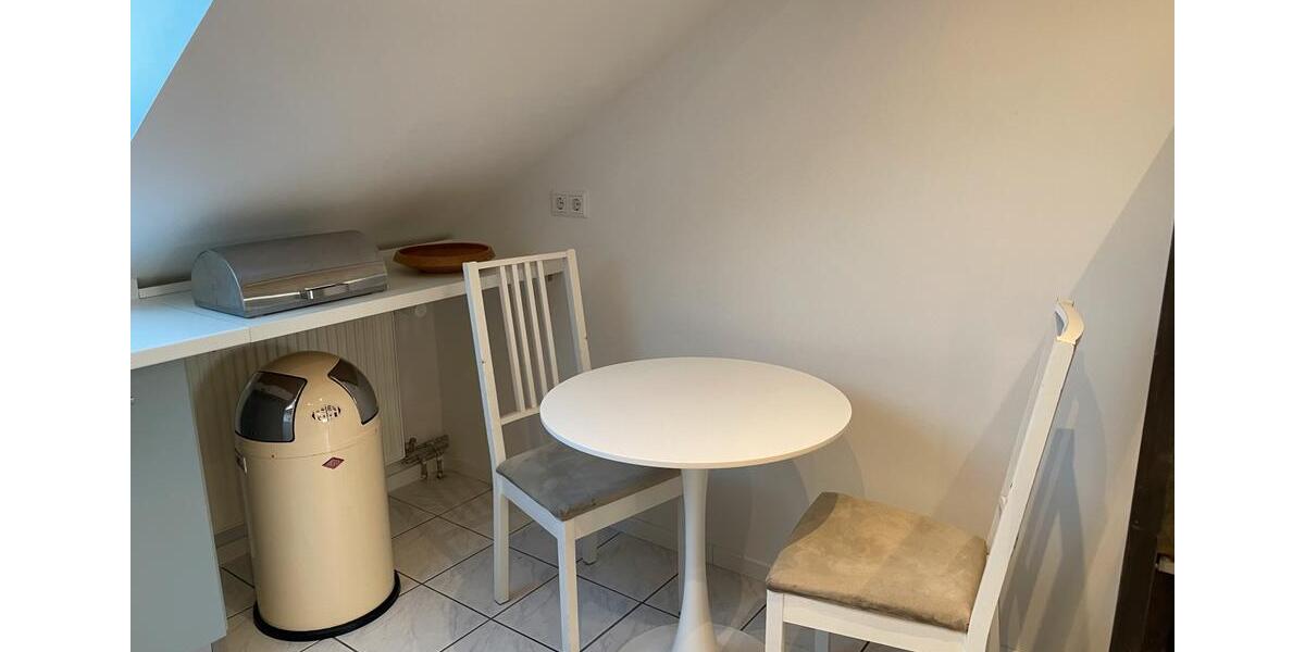 Dachgeschoßwohnung Karlsruhe Knielingen - 2.5 Zimmer, 55 m&sup2;, 1.200&euro; | Angebot:26540032