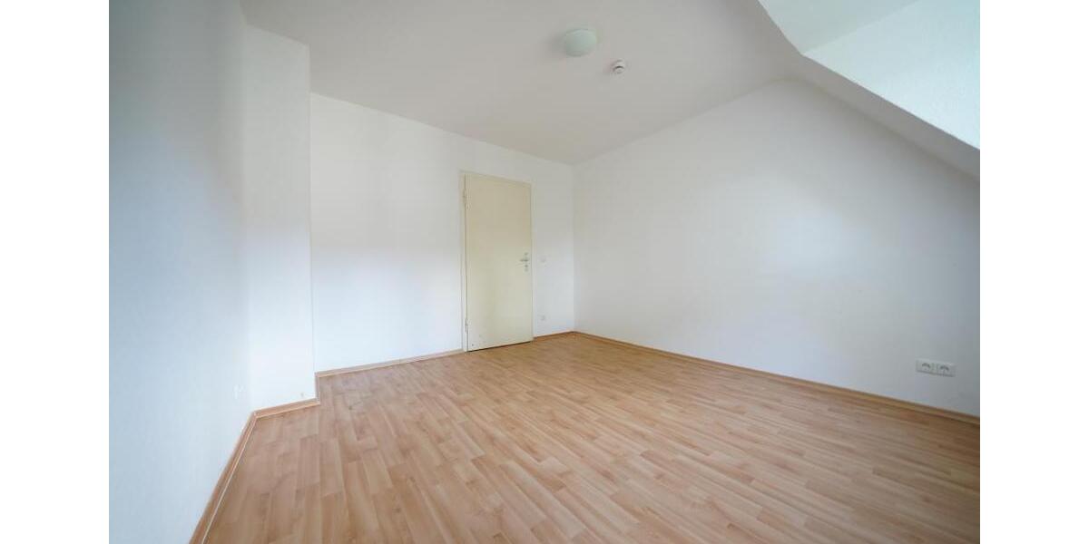 Dachgeschoßwohnung Bebra - 3 Zimmer, 54 m&sup2;, 385&euro; | Angebot:26553858