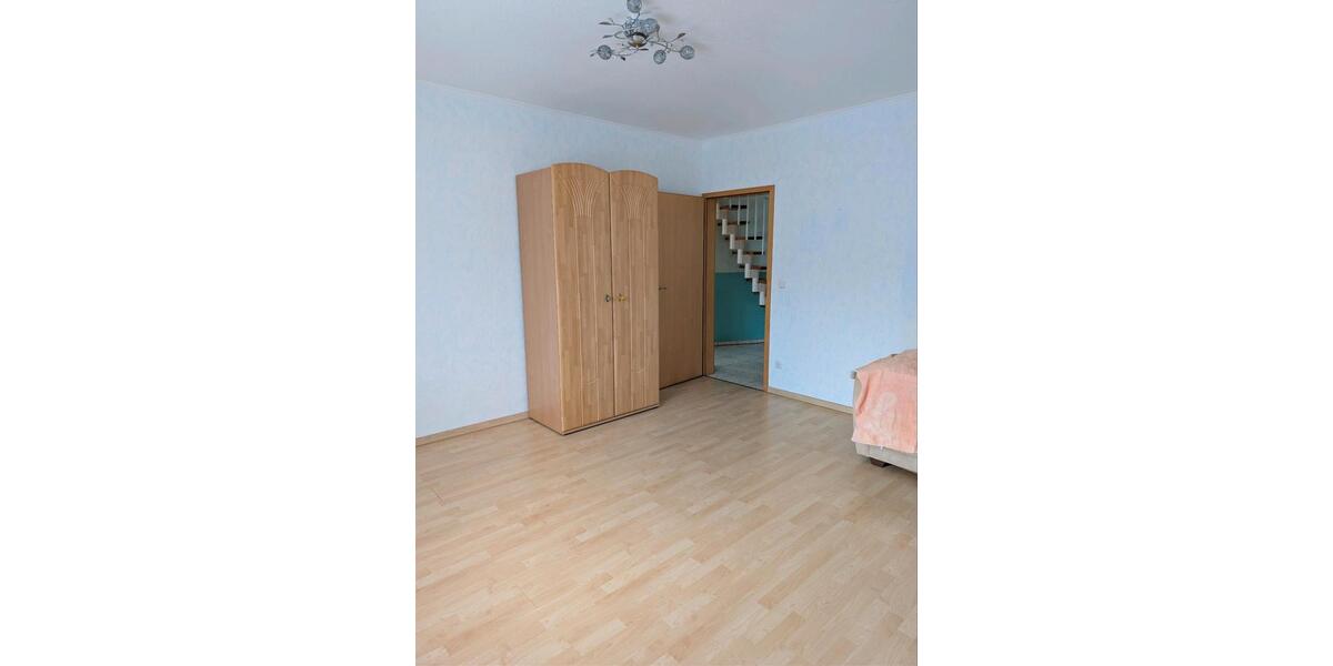 Dachgeschoßwohnung Hilter am Teutoburger Wald - 4 Zimmer, 148 m&sup2;, 1.100&euro; | Angebot:24721373