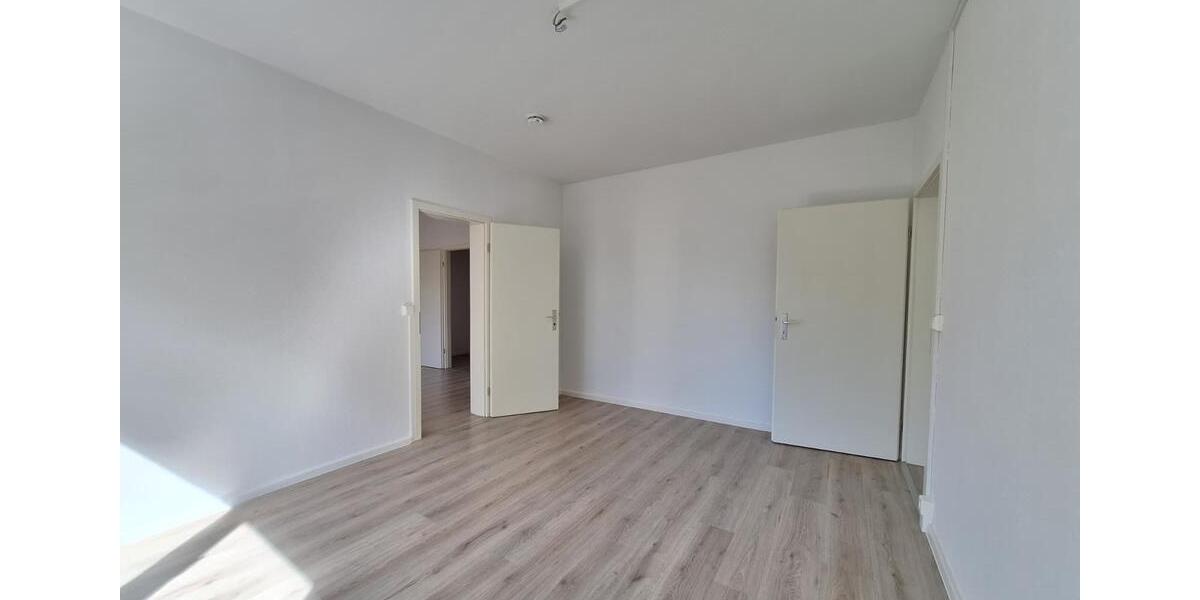 ** 1. NKM geschenkt*! ** - Viel Platz - 5-Zimmer-Wohnung im schönen Leipziger Land! 5 zimmer