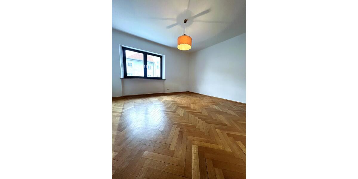 Etagenwohnung Straubing - 3 Zimmer, 81 m&sup2;, 795&euro; | Angebot:26688957