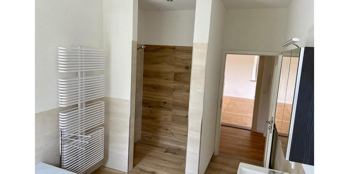 Hochparterre Neustadt an der Aisch - 4 Zimmer, 142 m&sup2;, 1.150&euro; | Angebot:26227719