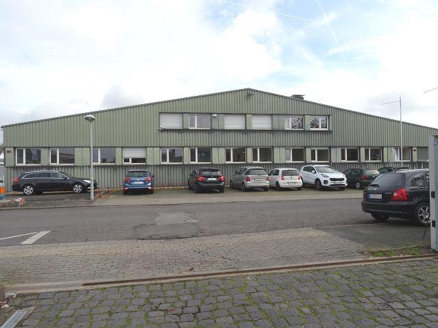 SUPER ZENTRAL! BÜROGEBÄUDE MIT 320 M² IN KREFELD DIESSEM ZUR MIETE zimmer