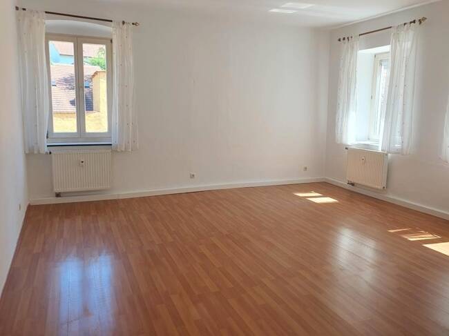 Etagenwohnung Burglengenfeld - 2 Zimmer, 76 m&sup2;, 532&euro; | Angebot:26276084