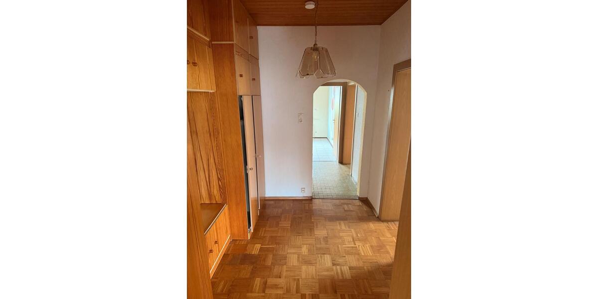 Einfamilienhaus Mainz Laubenheim - 8 Zimmer, 190 m&sup2;, 2.150&euro; | Angebot:25971340