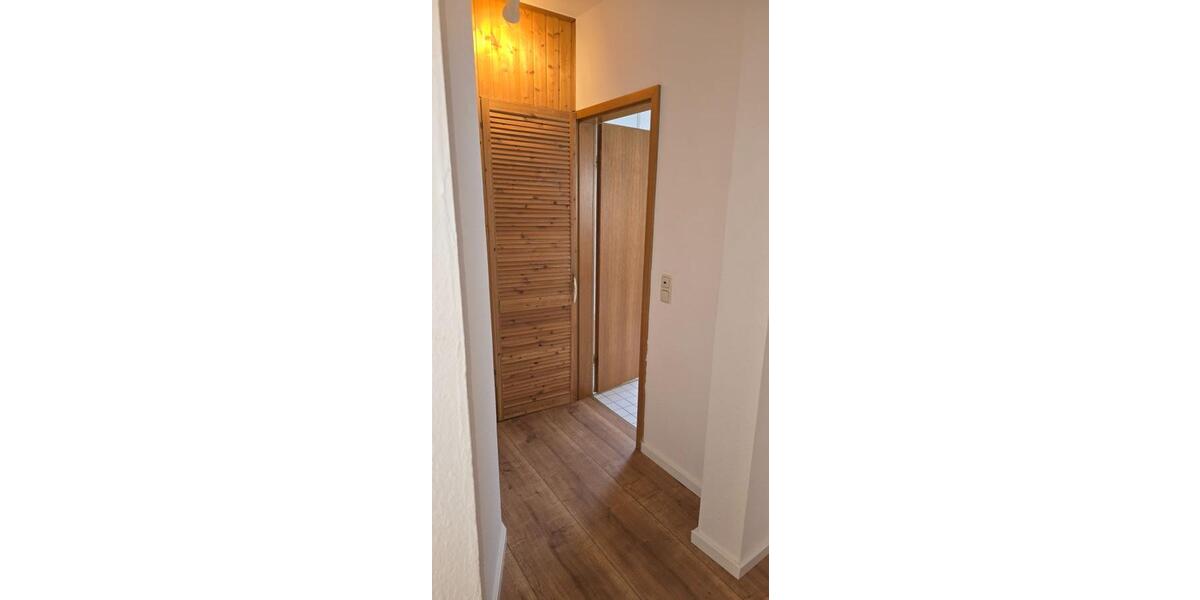 Wunderschöne 2 Zimmer Dachgeschosswohnung - Dachgeschoßwohnung Waldeck Hess | Angebot:26153370