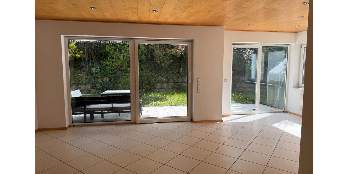 Erdgeschoßwohnung Nußloch - 3 Zimmer, 87 m&sup2;, 1.250&euro; | Angebot:26048805