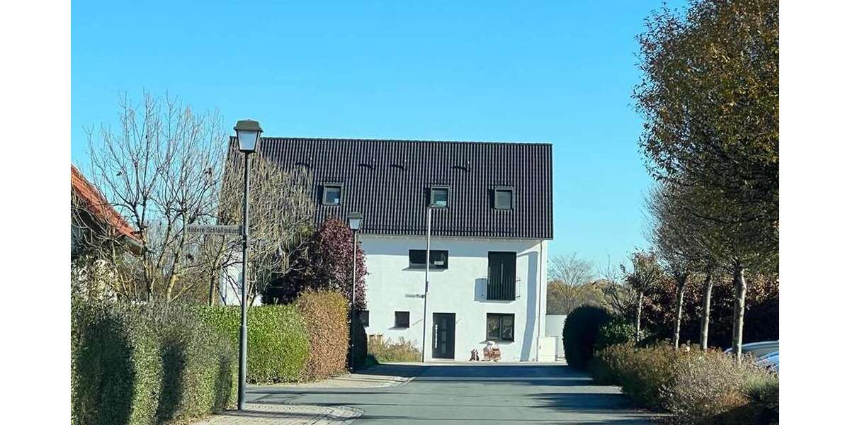 Einfamilienhaus Pommersfelden - 7.5 Zimmer, 180 m&sup2;, 1.690&euro; | Angebot:27032414