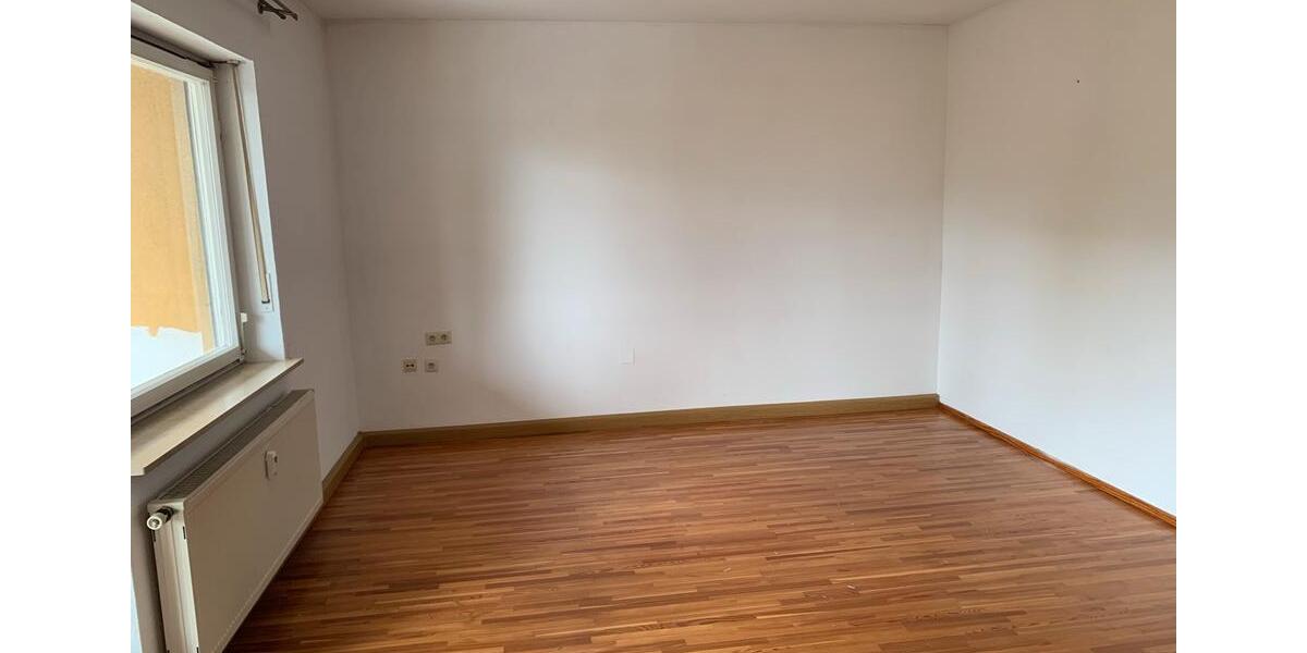 Etagenwohnung Gerolzhofen - 2 Zimmer, 89 m&sup2;, 800&euro; | Angebot:26525654