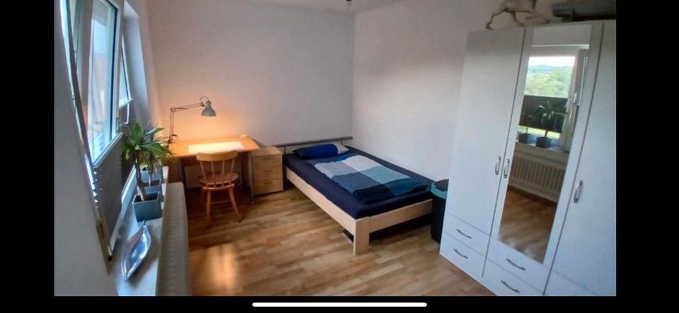 Etagenwohnung Weissach im Tal - 7 Zimmer, 250 m&sup2;, 400&euro; | Angebot:25178931
