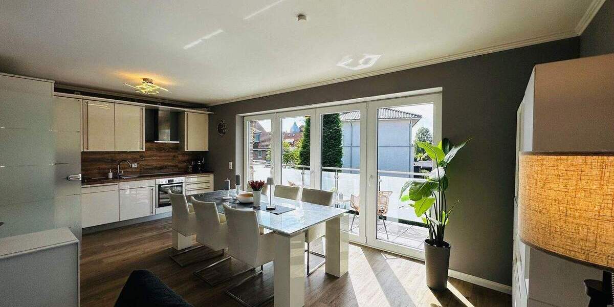 Etagenwohnung Uetersen - 3 Zimmer, 93 m&sup2;, 1.350&euro; | Angebot:24992347