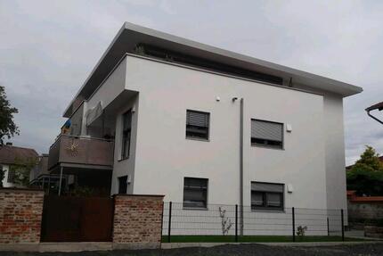 Haus Kaufungen - 3 Zimmer, 98 m&sup2;, 1.650&euro; | Angebot:24466579