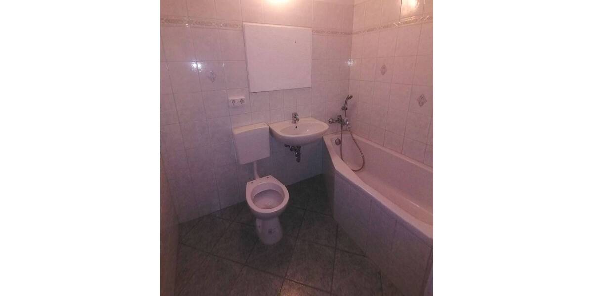 Etagenwohnung Löbau - 2 Zimmer, 56 m&sup2;, 340&euro; | Angebot:22720543