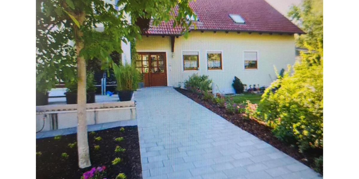 Wohnen auf Zeit Hirschau - 2 Zimmer, 70 m&sup2;, 65&euro; | Angebot:25993182