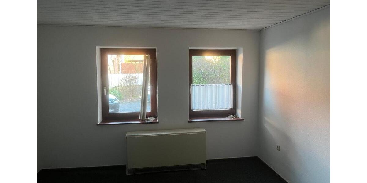 Wohnen auf Zeit Altenbeken - 9 Zimmer, 280 m&sup2;, 150&euro; | Angebot:25408573