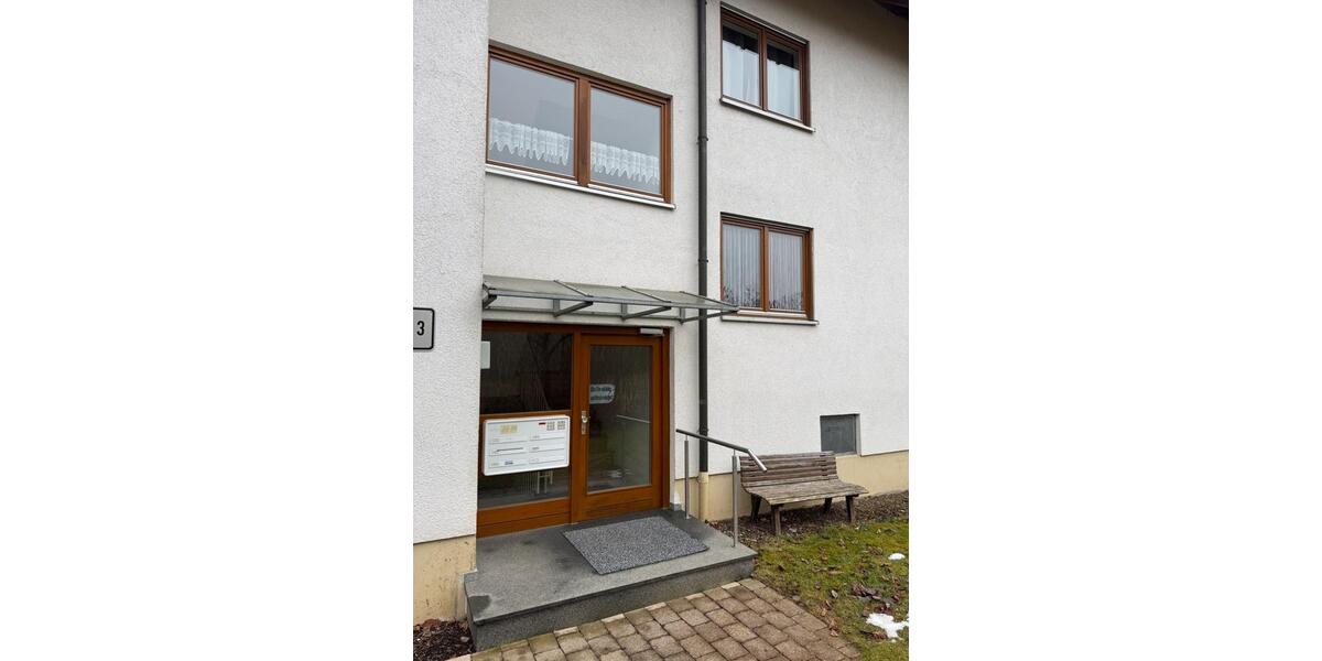 Erdgeschoßwohnung Ochsenhausen - 3 Zimmer, 72 m&sup2;, 1.000&euro; | Angebot:24756221