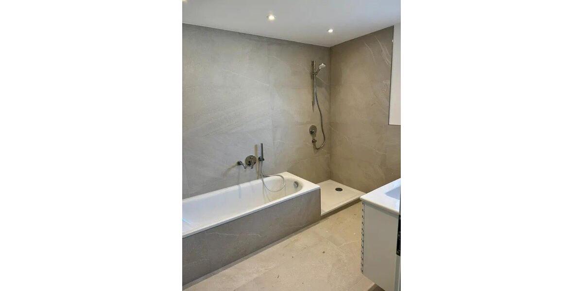 Maisonettenwohnung Eppelheim - 6 Zimmer, 204 m&sup2;, 2.400&euro; | Angebot:26279727
