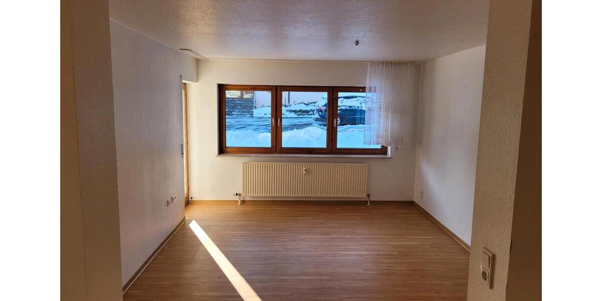 Erdgeschoßwohnung Buchen (Odenwald) - 3 Zimmer, 71 m&sup2;, 680&euro; | Angebot:24801976