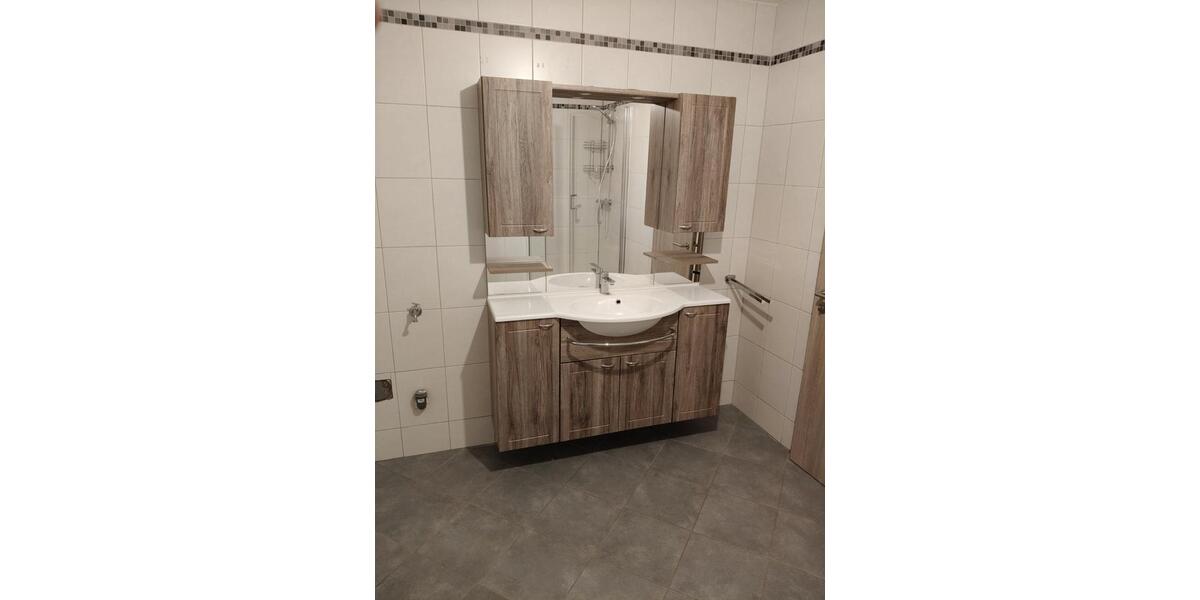 Etagenwohnung Prackenbach - 3 Zimmer, 85 m&sup2;, 670&euro; | Angebot:26169829