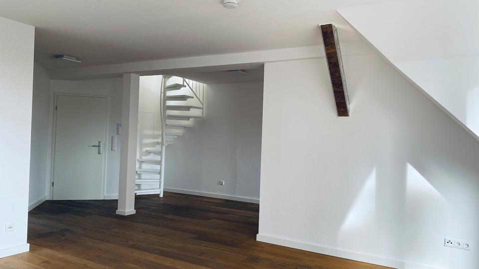 Maisonettenwohnung Bad Lippspringe - 2.5 Zimmer, 85 m&sup2;, 800&euro; | Angebot:25054617