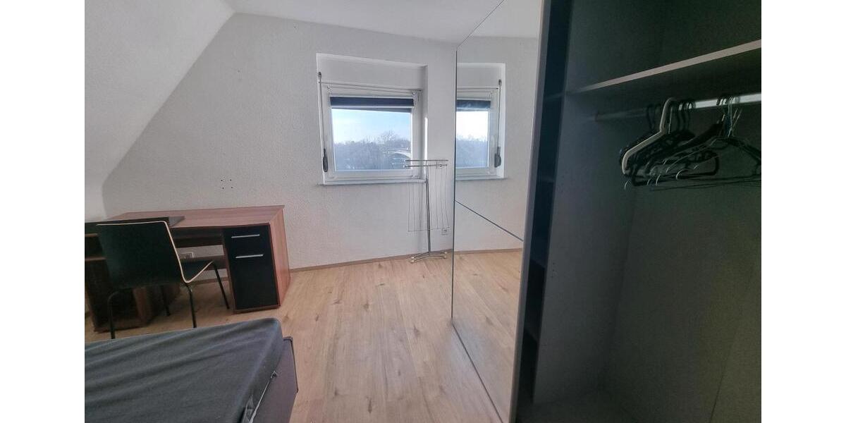 Dachgeschoßwohnung Aschaffenburg Österreicher Kolonie - 2 Zimmer, 55 m&sup2;, 890&euro; | Angebot:24655884
