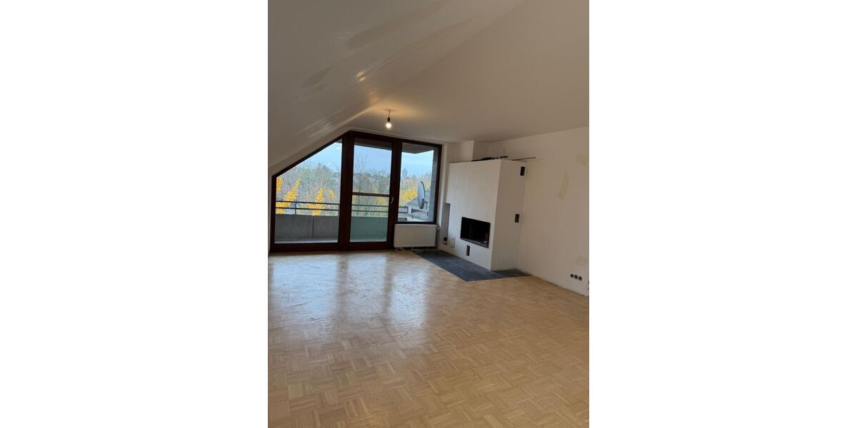 MG- Rheydt - zentrale helle und gemütliche 2-Zimmer Wohnung (60qm) - Dachgeschoßwohnung Mönchengladbach Rheydt | Angebot:27289648