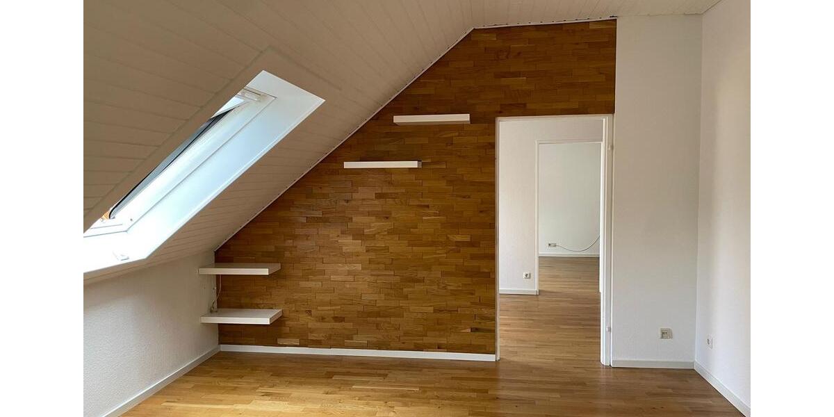 Dachgeschoßwohnung Idstein - 2 Zimmer, 43 m&sup2;, 625&euro; | Angebot:26566706