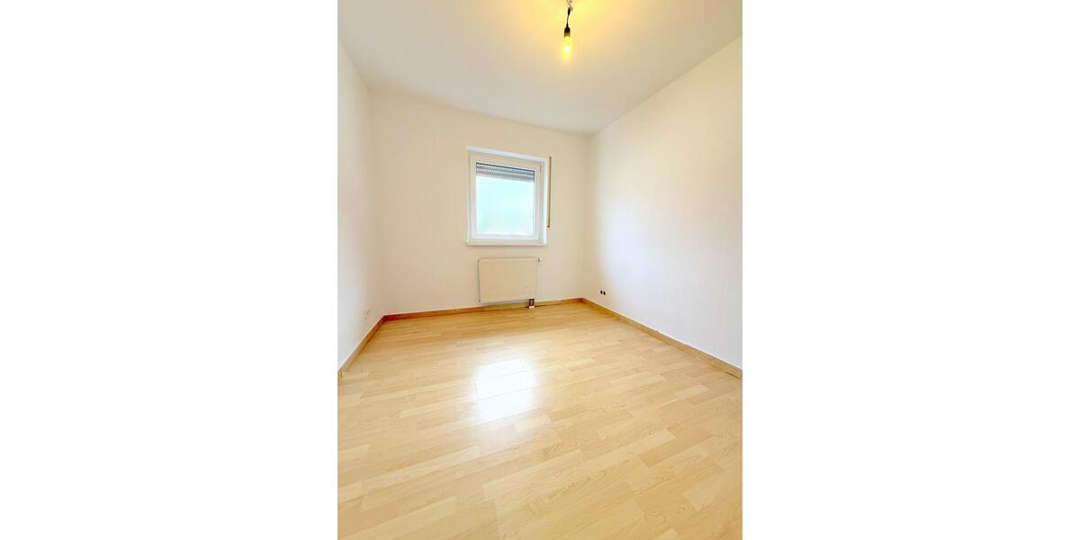 Helle 85m² Whg.frisch renoviert inkl. Vollbad,Gäste WC & Rolläden 3 zimmer