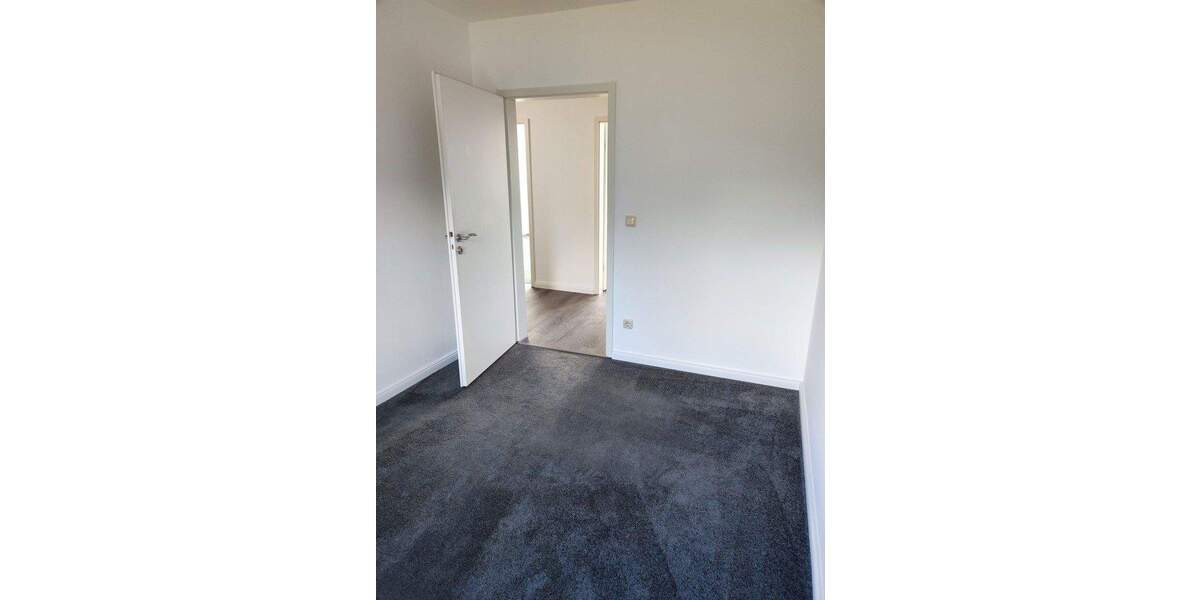 Reihenmittelhaus Albersdorf - 3 Zimmer, 130 m&sup2;, 1.100&euro; | Angebot:25716267