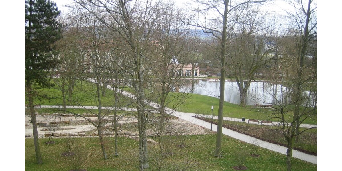HEF-Kurpark, 2 ZKB im DG + Balkon - Dachgeschoßwohnung Bad Hersfeld | Angebot:27027276