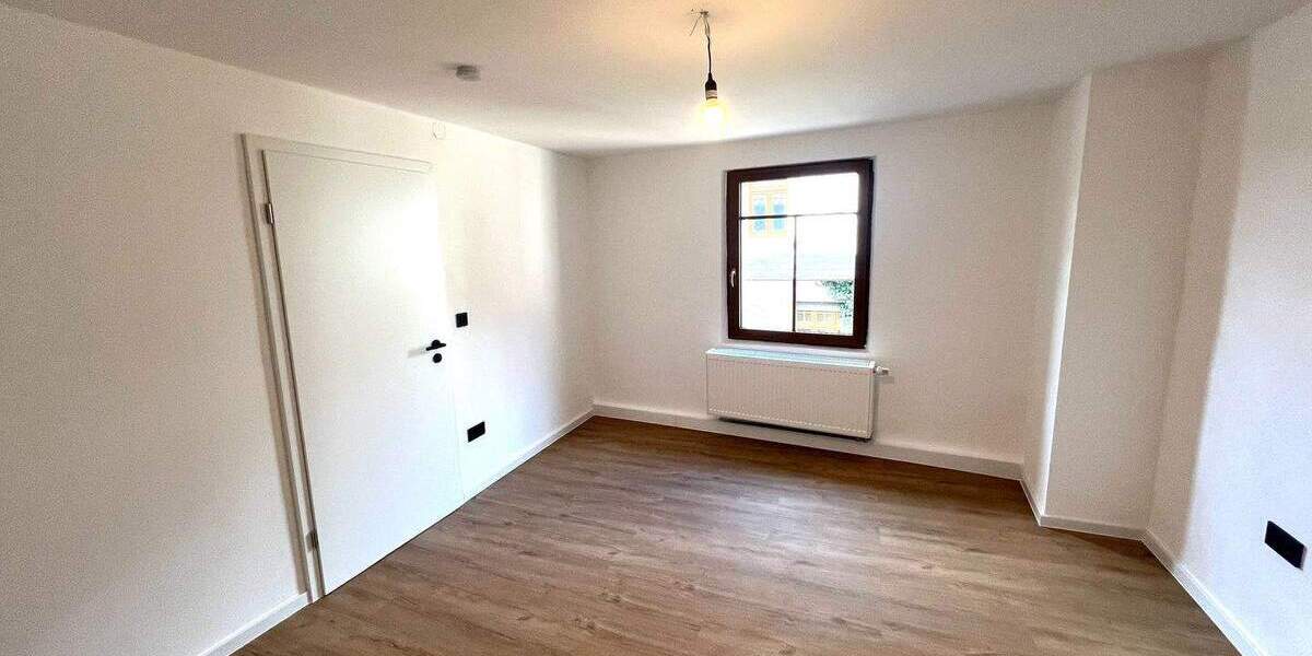 Zimmer Nußbaum - 2 Zimmer, 61 m&sup2;, 750&euro; | Angebot:25683765