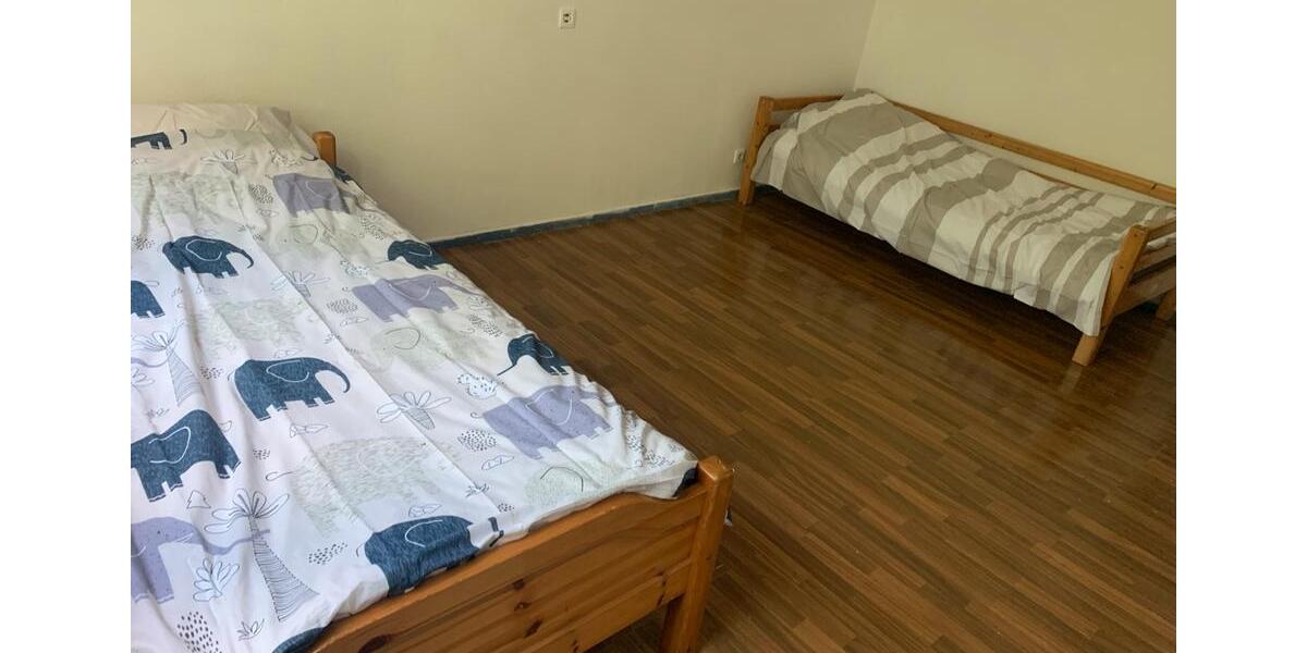 Etagenwohnung Gelsenkirchen - 3 Zimmer, 100 m&sup2;, 15&euro; | Angebot:24599560