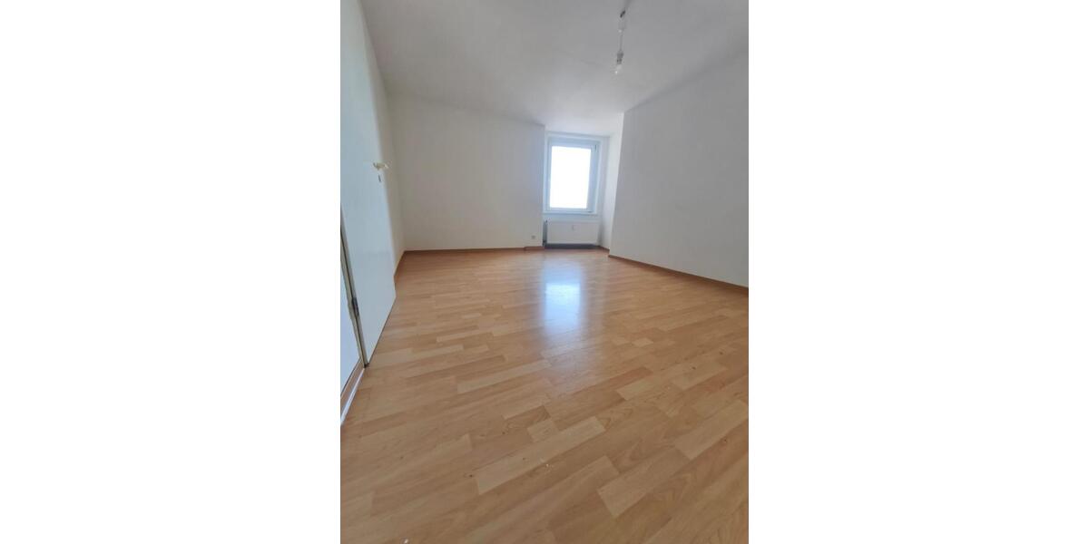 Etagenwohnung Brandenburg an der Havel - 1 Zimmer, 37 m&sup2;, 392&euro; | Angebot:25234194