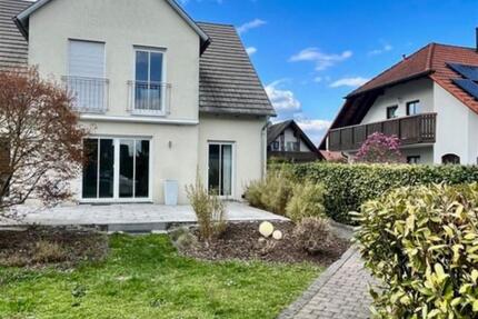 Lichtdurchflutetes Einfamilienhaus mit hochwertiger Ausstattung 6 zimmer