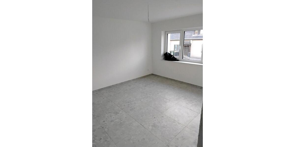 Erdgeschoßwohnung Rommerskirchen - 3 Zimmer, 75 m&sup2;, 1.030&euro; | Angebot:23762862