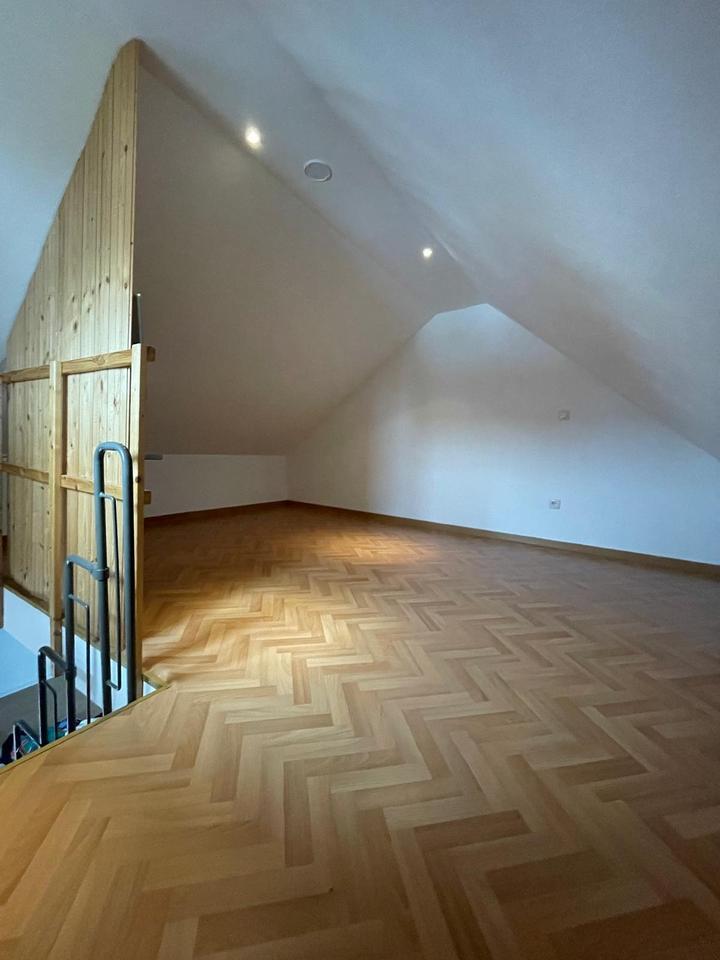 Helle und Großzügige 5,5-Zimmer-Wohnung in NeustadtDonau, Mauern
