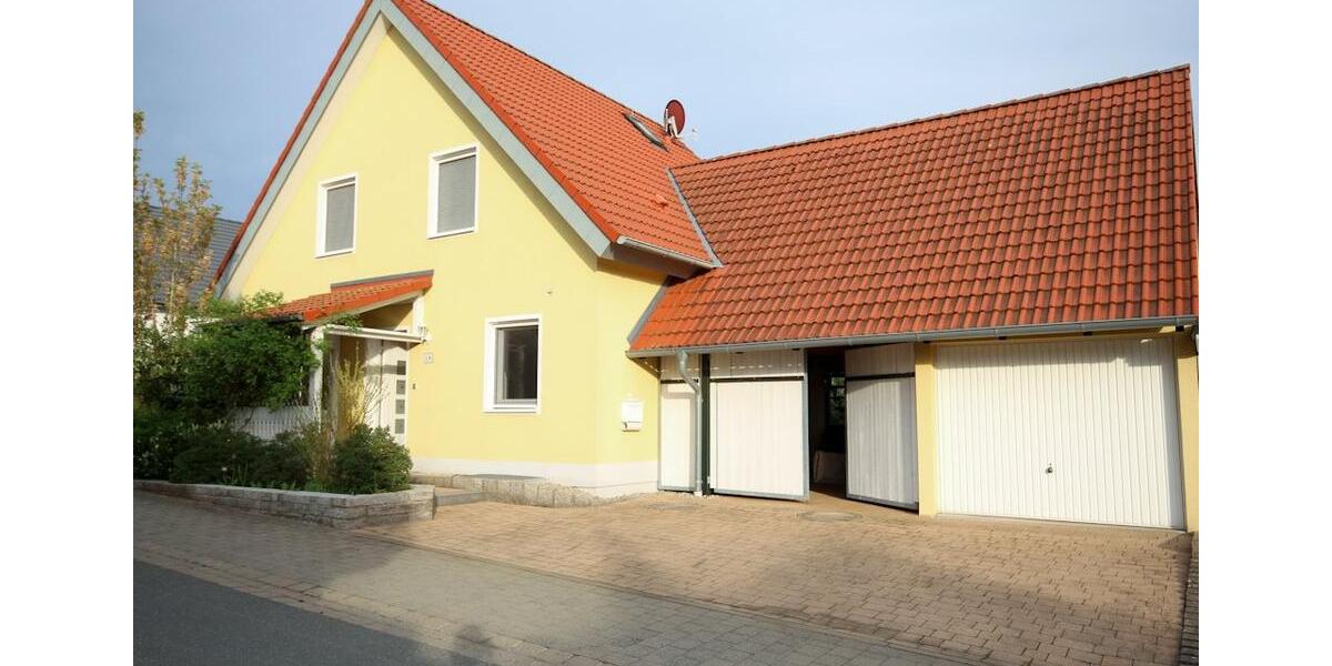 Einfamilienhaus Schlüsselfeld - 6.5 Zimmer, 150 m&sup2;, 1.700&euro; | Angebot:26539127