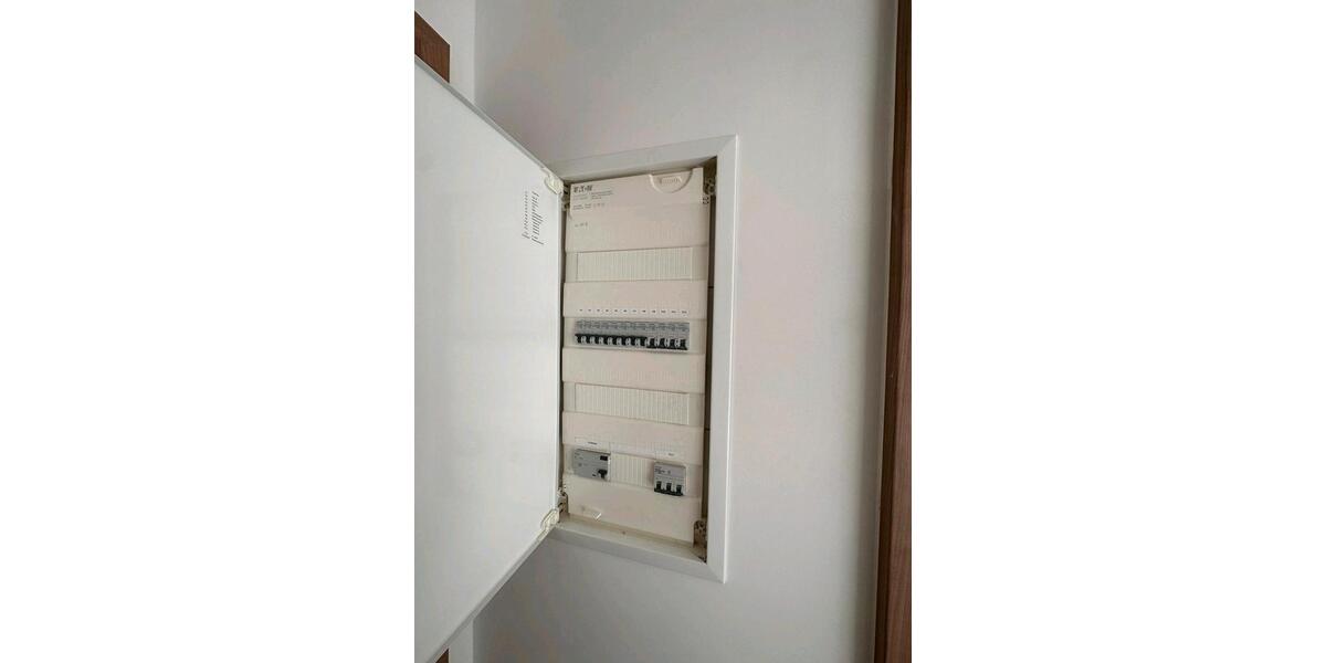 Schön geschnittene 2,5 Zimmer Wohnung 3 zimmer