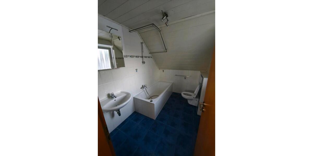 Dachgeschoßwohnung Großhabersdorf - 2 Zimmer, 62 m&sup2;, 850&euro; | Angebot:26039136