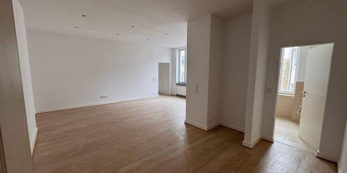 Etagenwohnung Wiesbaden Westend / Bleichstraße - 2 Zimmer, 79 m&sup2;, 1.175&euro; | Angebot:25263402