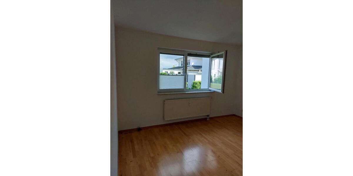 Hochparterre Gleichen - 2 Zimmer, 63 m&sup2;, 800&euro; | Angebot:24768482