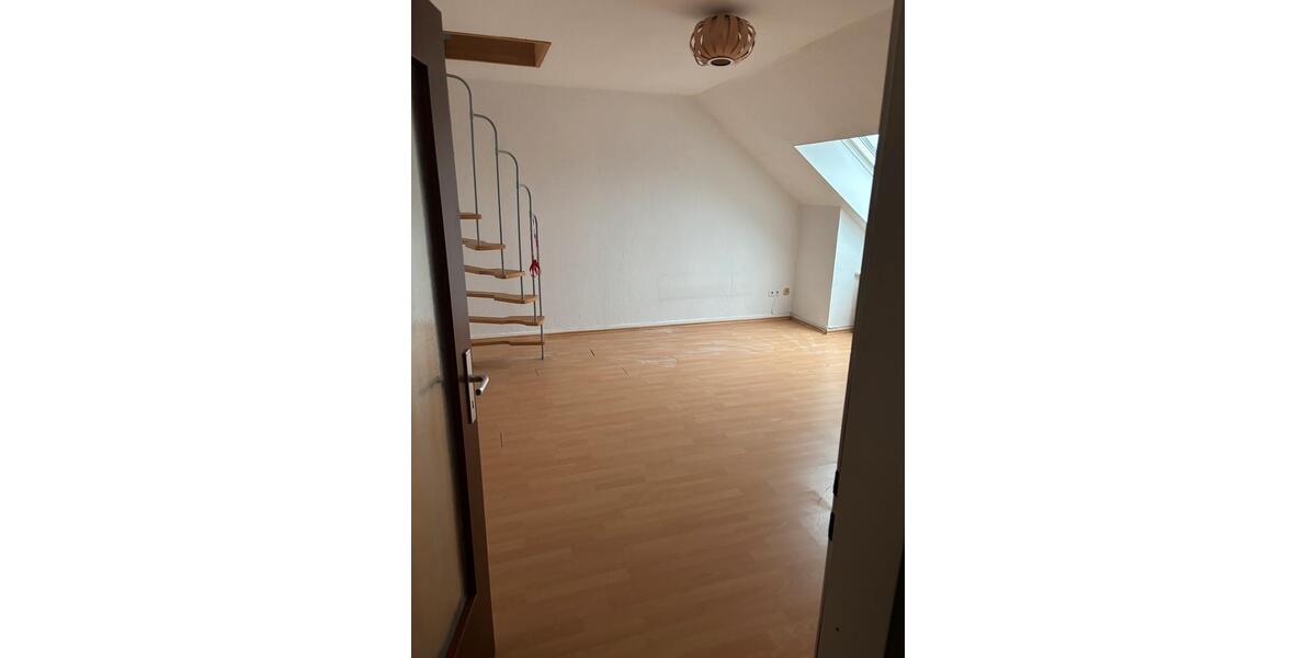 Dachgeschoßwohnung Neustadt am Rübenberge - 2 Zimmer, 45 m&sup2;, 450&euro; | Angebot:25064463